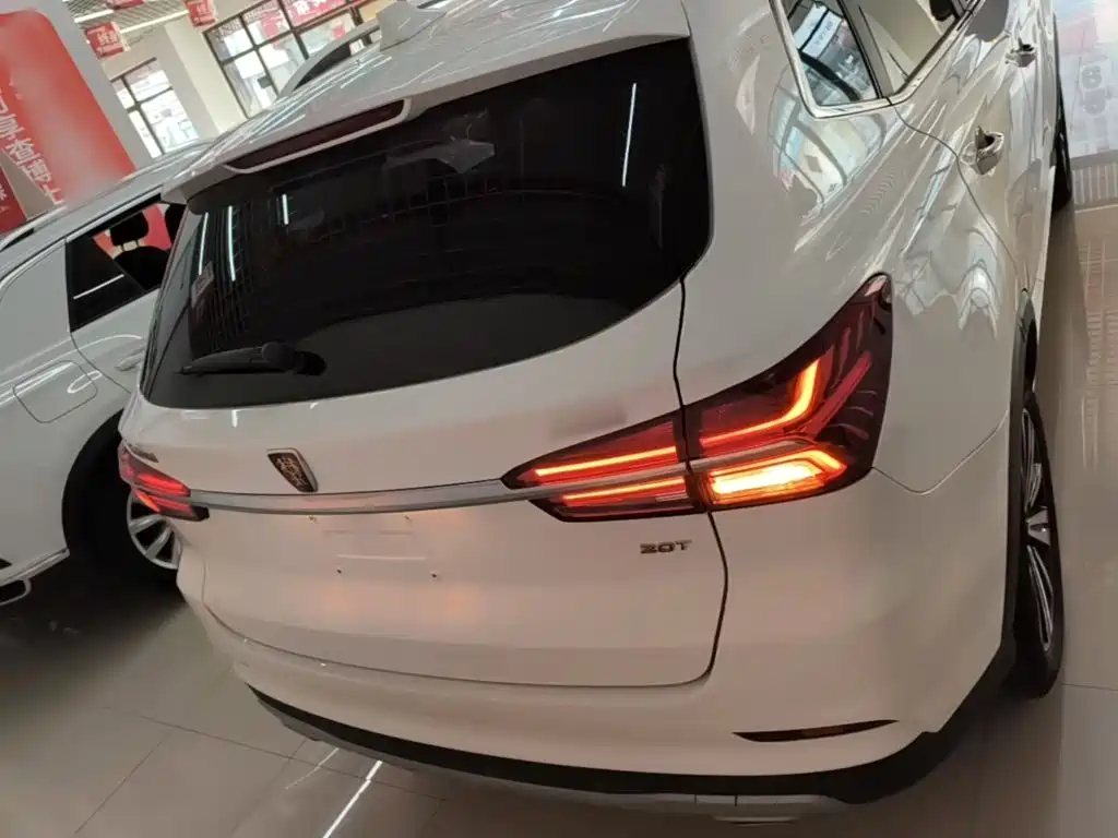 Roewe RX5 — фото 6