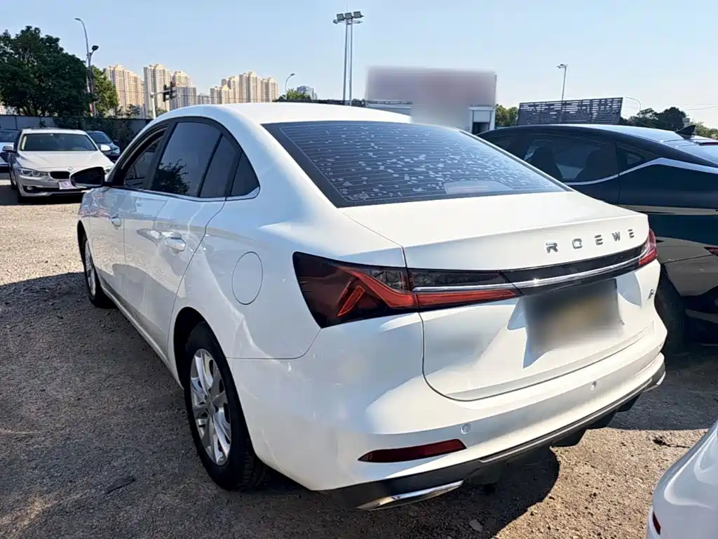 Roewe i5 — фото 5