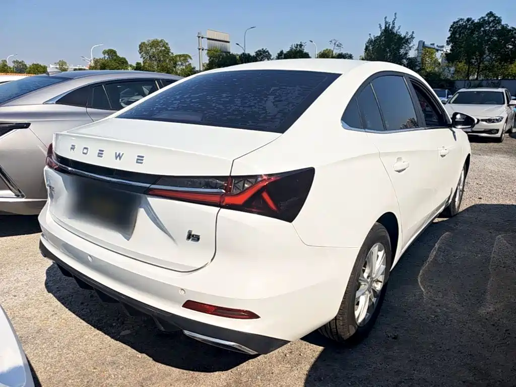 Roewe i5 — фото 7
