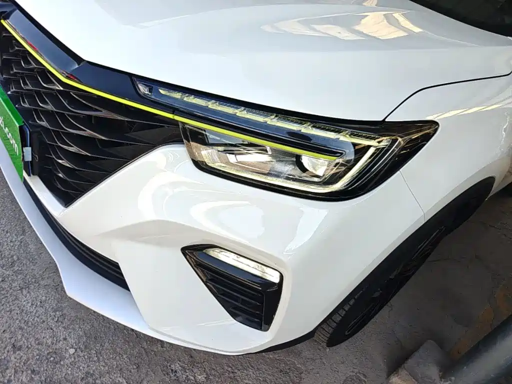 Roewe RX5 — фото 24