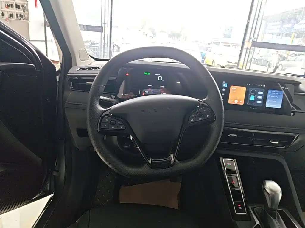 Roewe i5 — фото 11