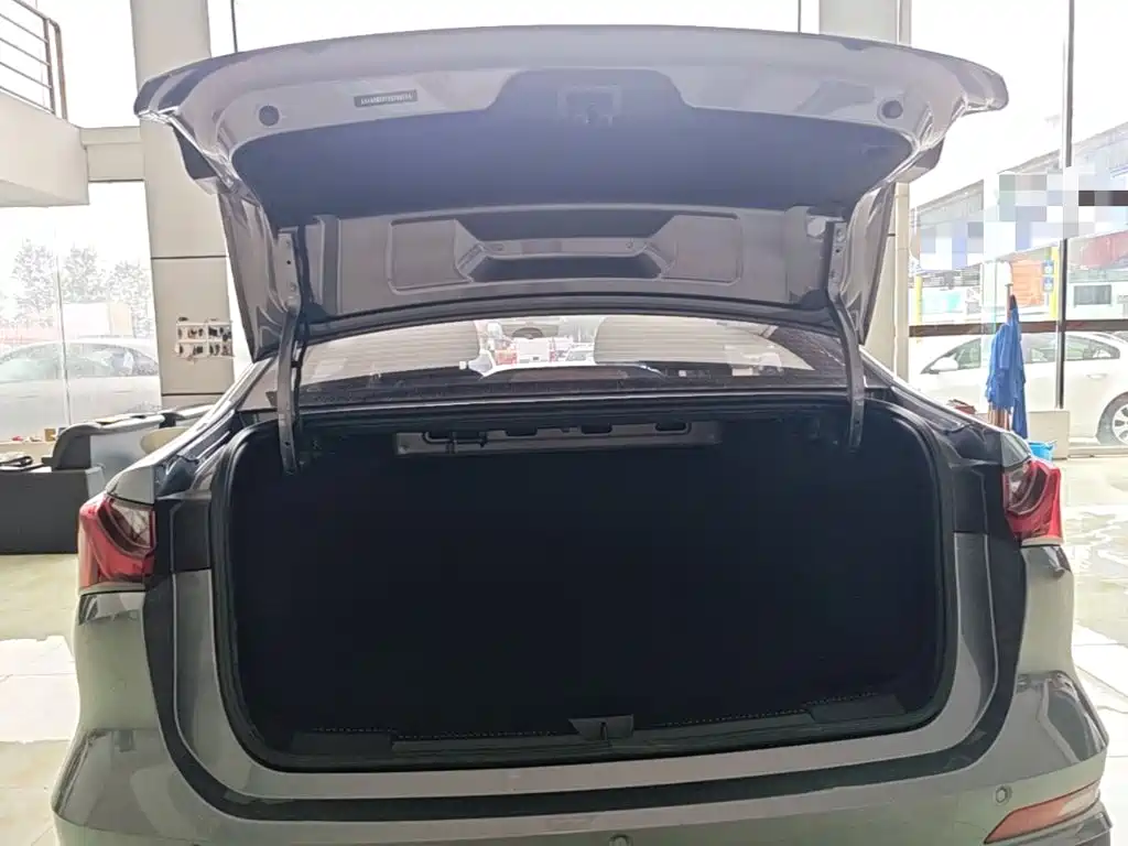 Roewe i5 — фото 19