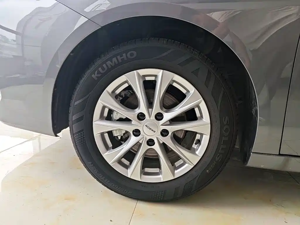 Roewe i5 — фото 23