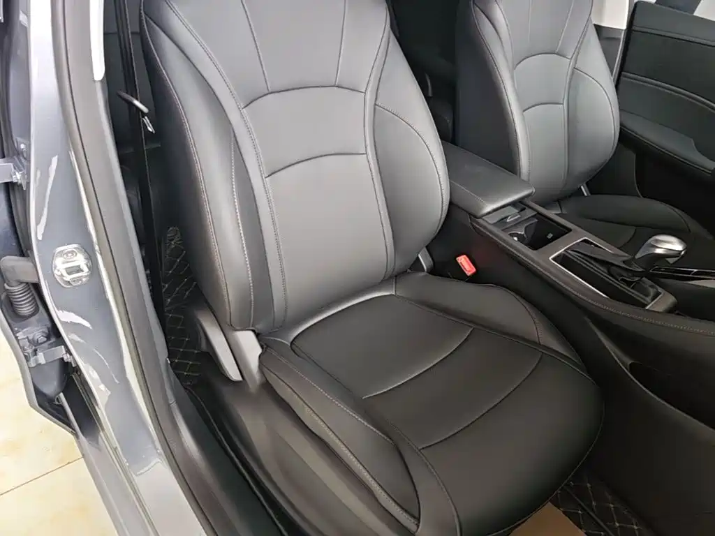 Roewe i5 — фото 25