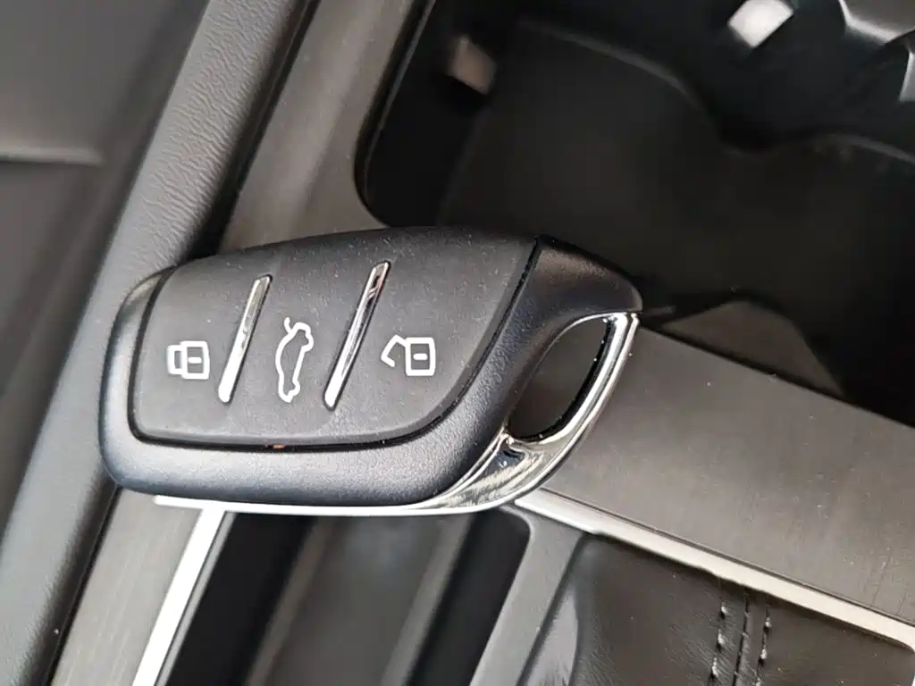 Roewe i5 — фото 9