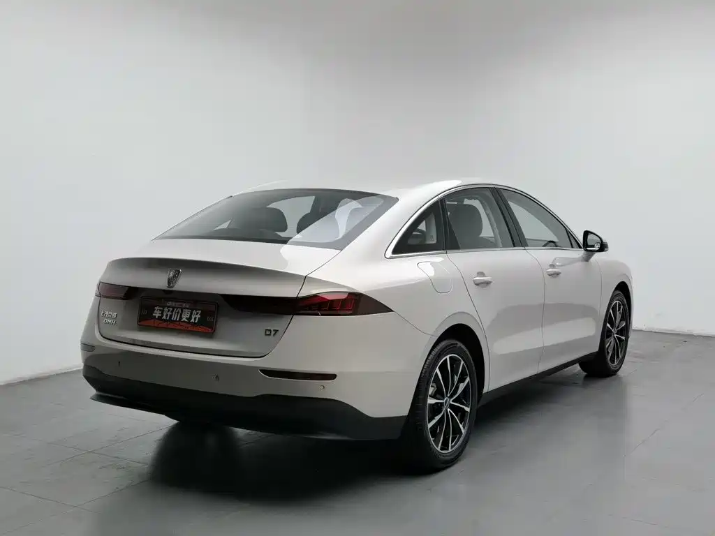 Roewe D7 — фото 2