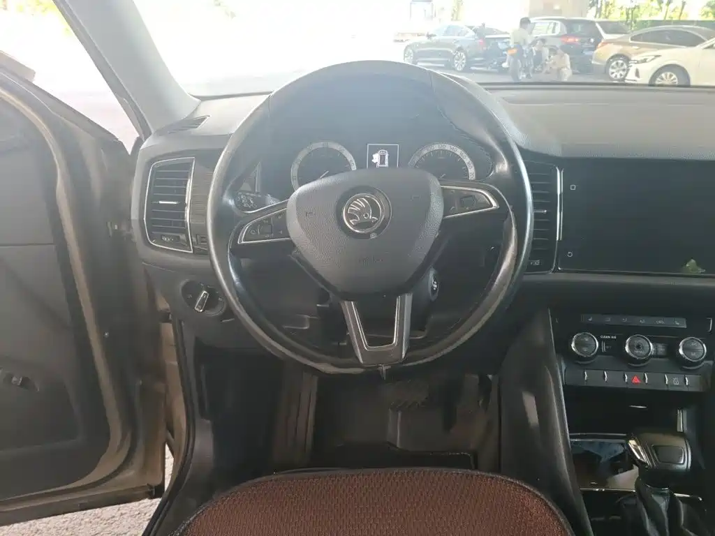 Skoda Kodiaq — фото 3
