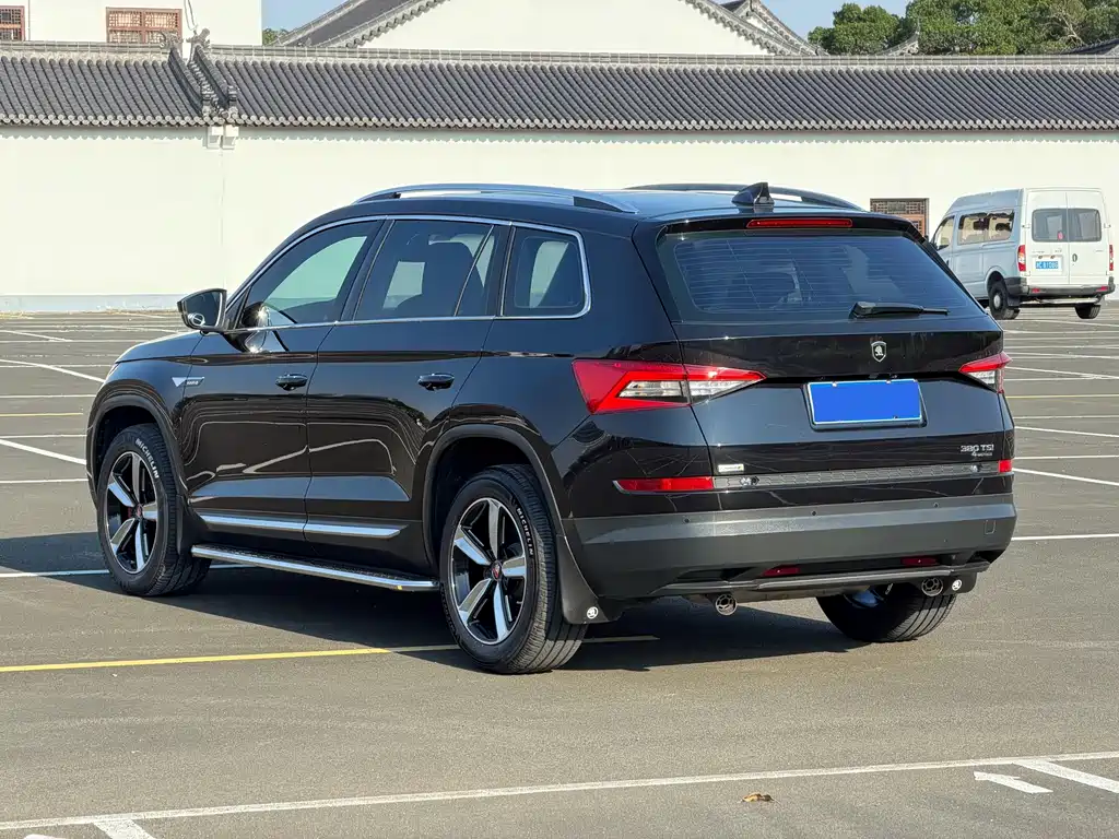 Skoda Kodiaq — фото 4
