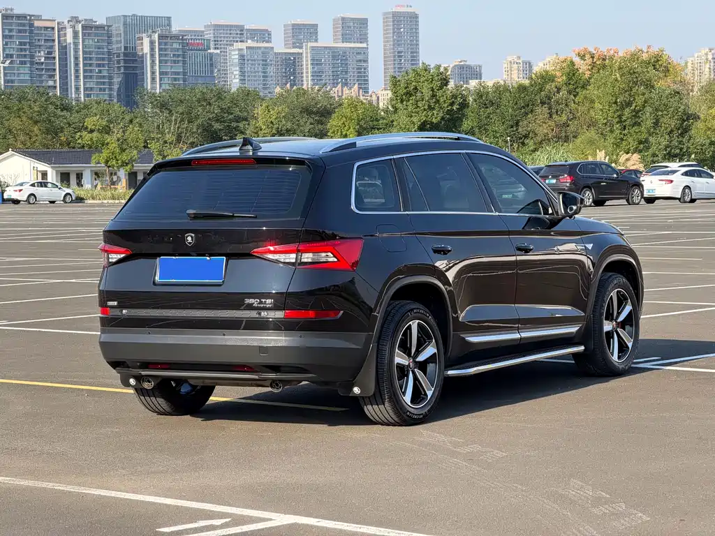 Skoda Kodiaq — фото 6