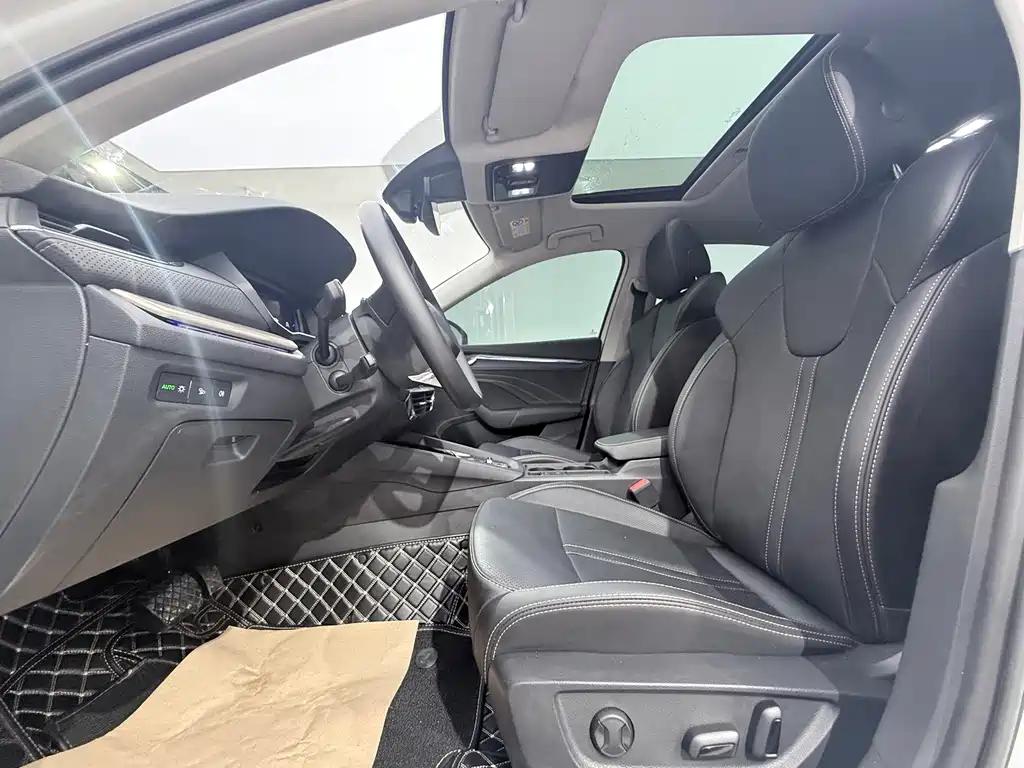 Skoda Octavia — фото 7