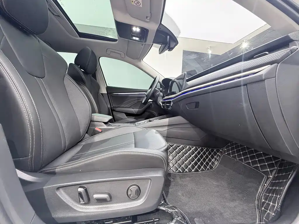 Skoda Octavia — фото 9