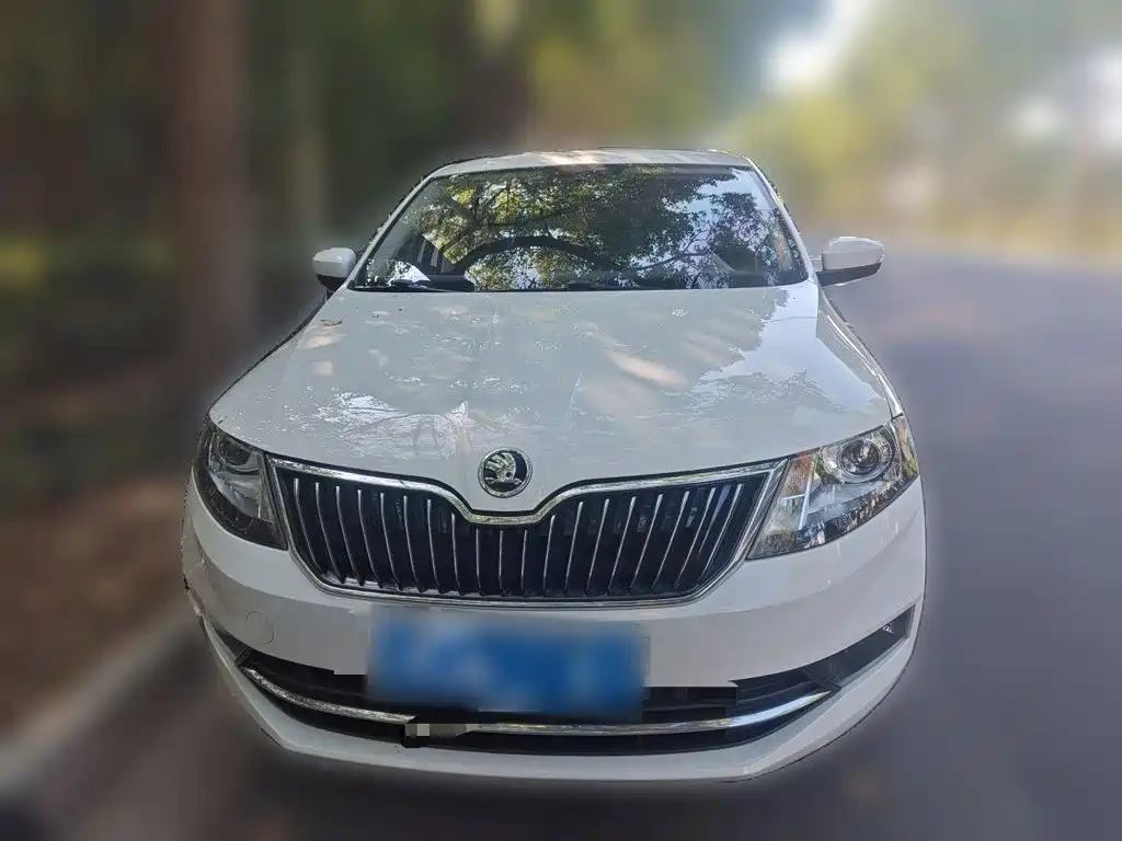 Skoda Rapid — фото 2
