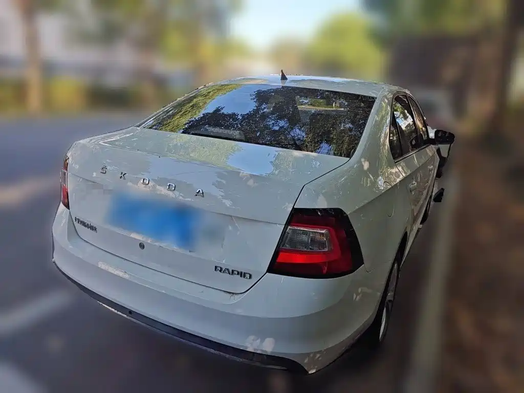 Skoda Rapid — фото 6
