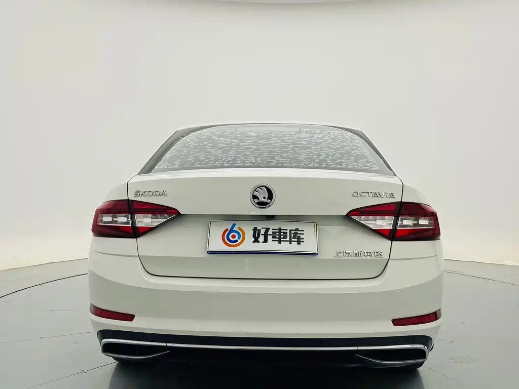 Skoda Octavia — фото 4