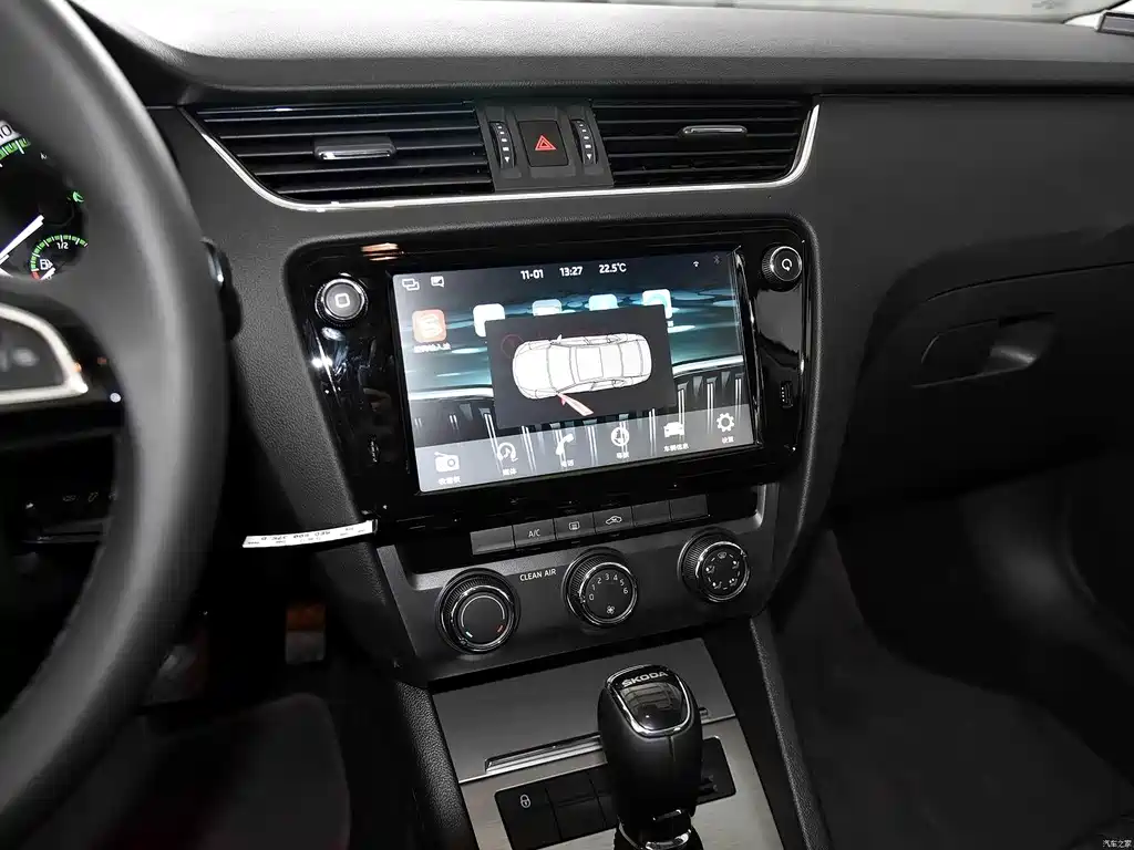Skoda Octavia — фото 6
