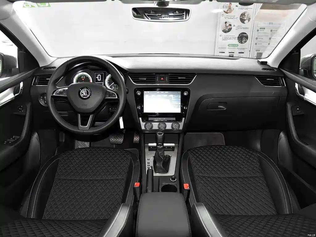 Skoda Octavia — фото 7