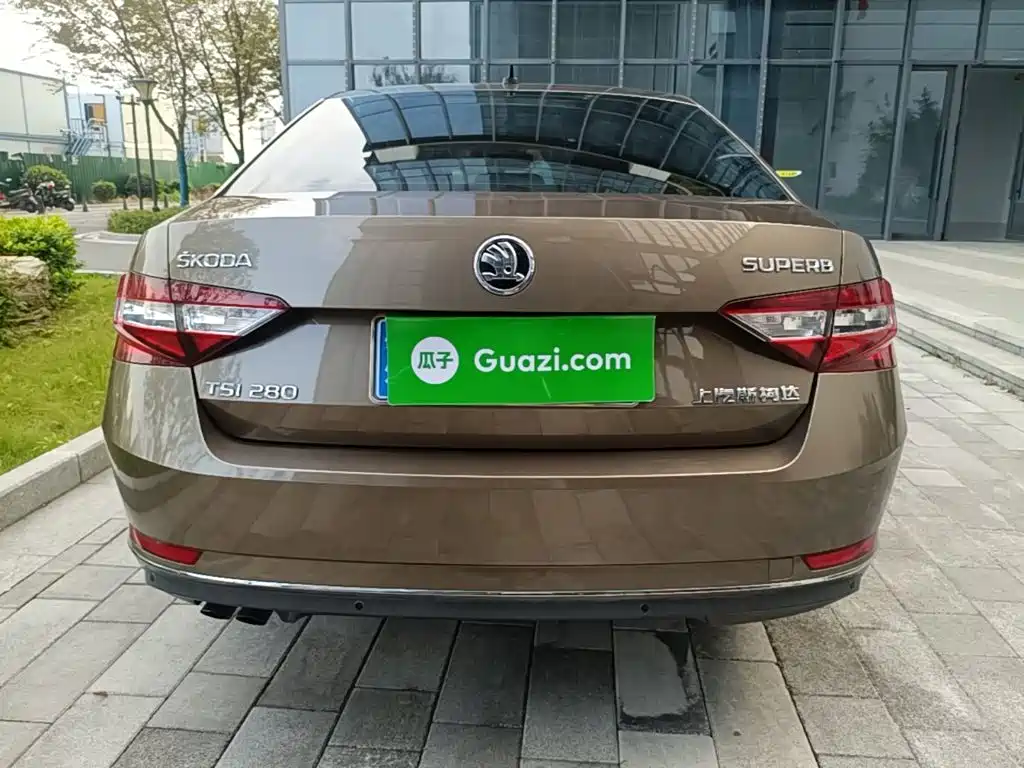 Skoda Superb — фото 6