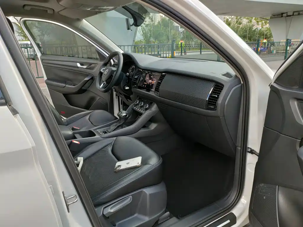 Skoda Kodiaq — фото 6