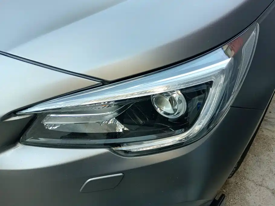 Subaru Legacy — фото 5