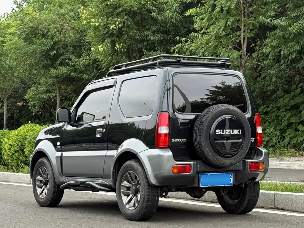 Suzuki Jimny — фото 4