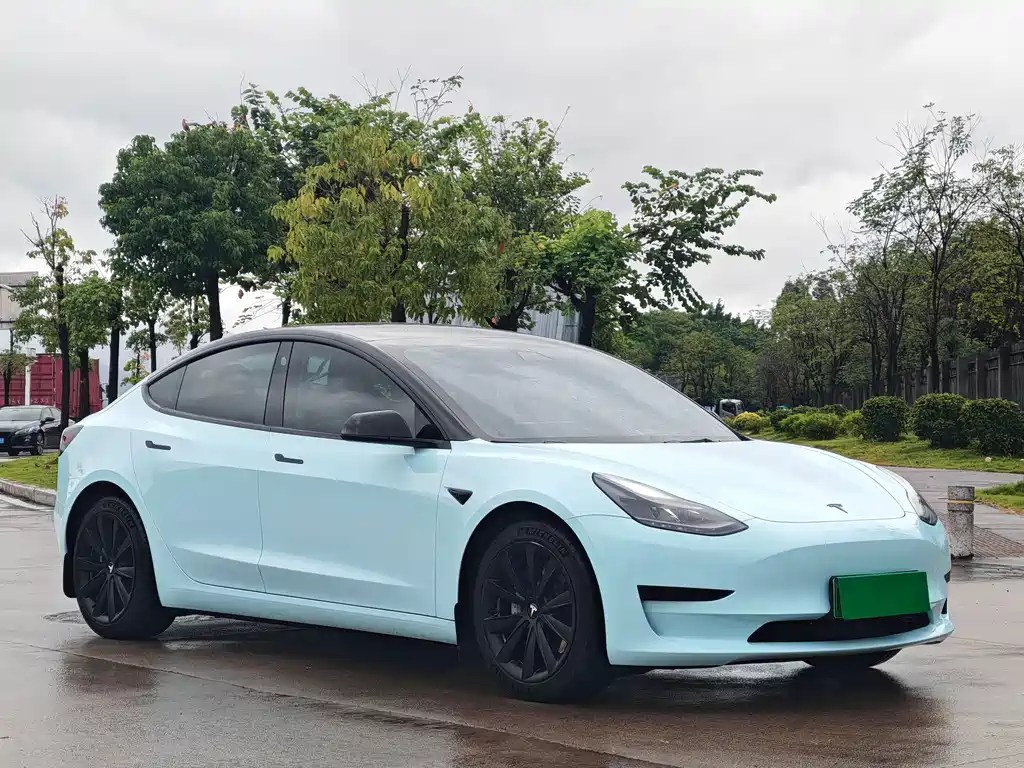 Tesla Model 3 — фото 4