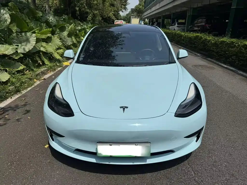 Tesla Model 3 — фото 3