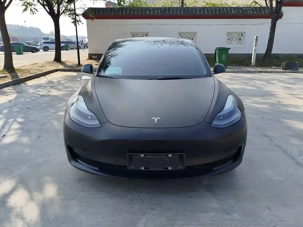 Tesla Model 3 — фото 2