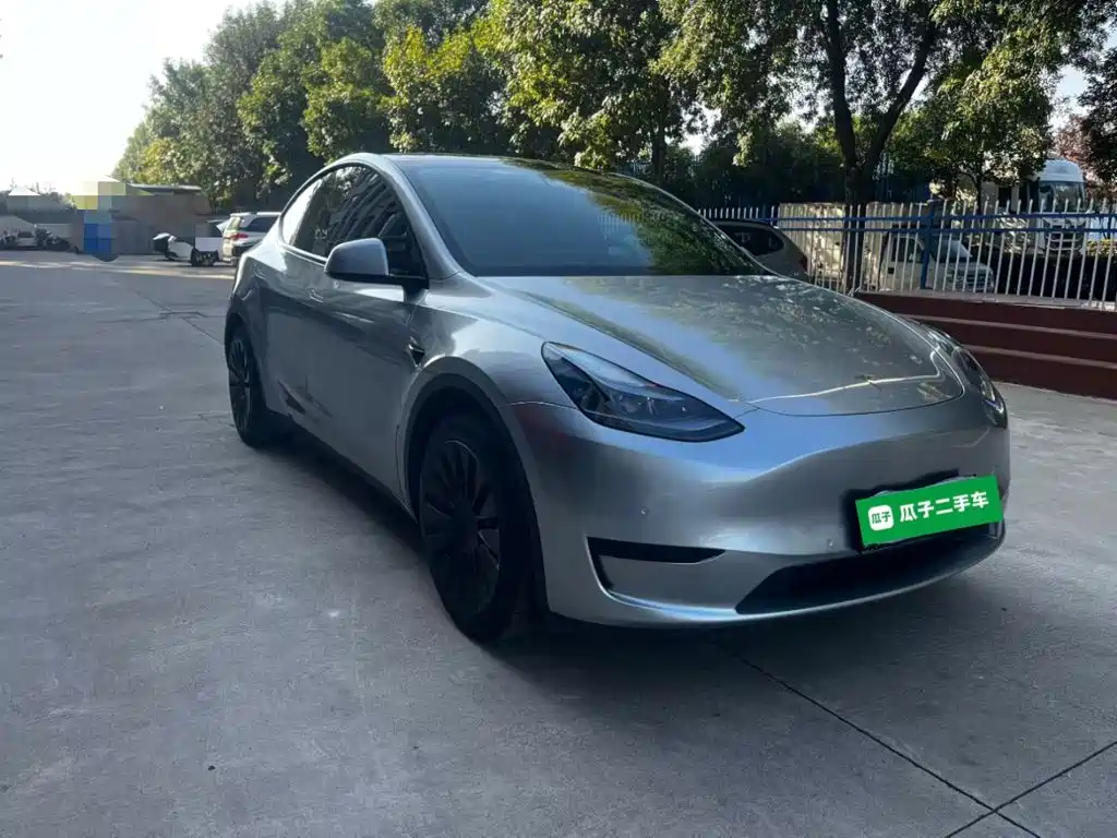 Tesla Model Y — фото 4
