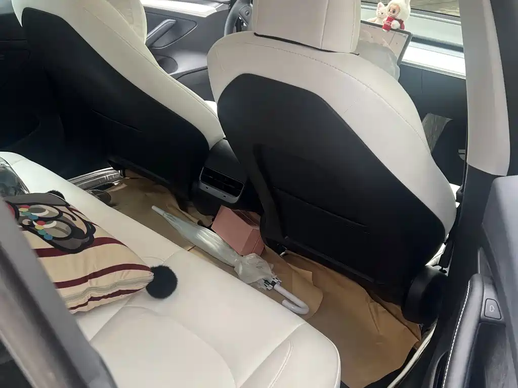Tesla Model 3 — фото 10