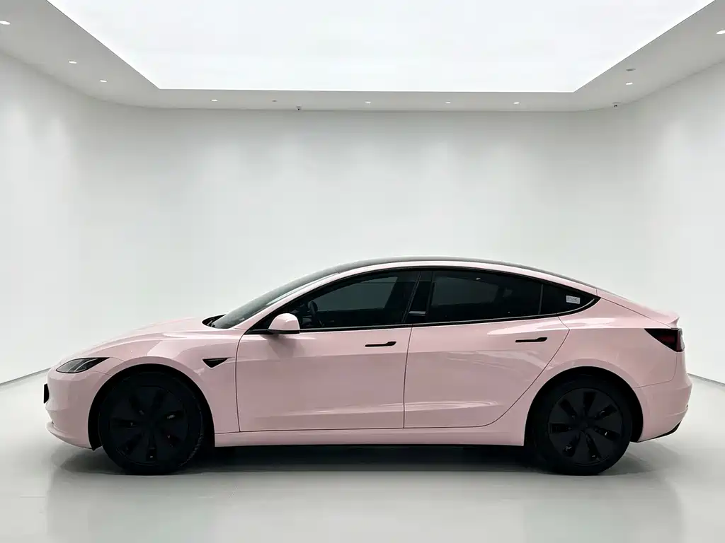 Tesla Model 3 — фото 4