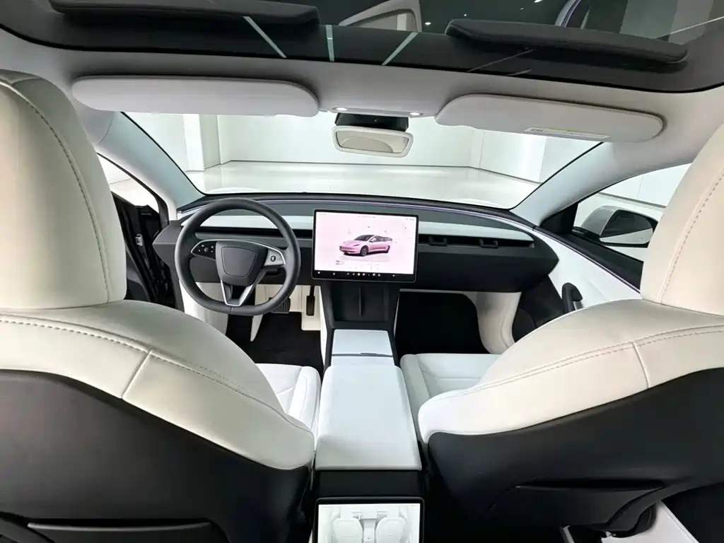 Tesla Model 3 — фото 8
