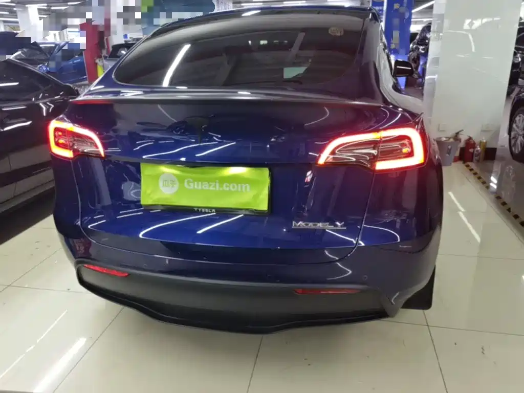 Tesla Model Y — фото 6