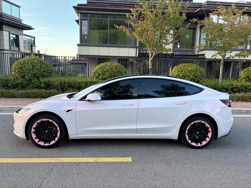 Tesla Model 3 — фото 4