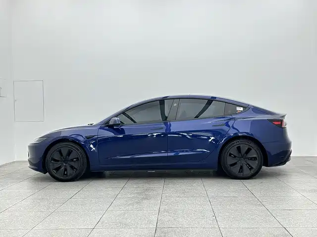 Tesla Model 3 — фото 8