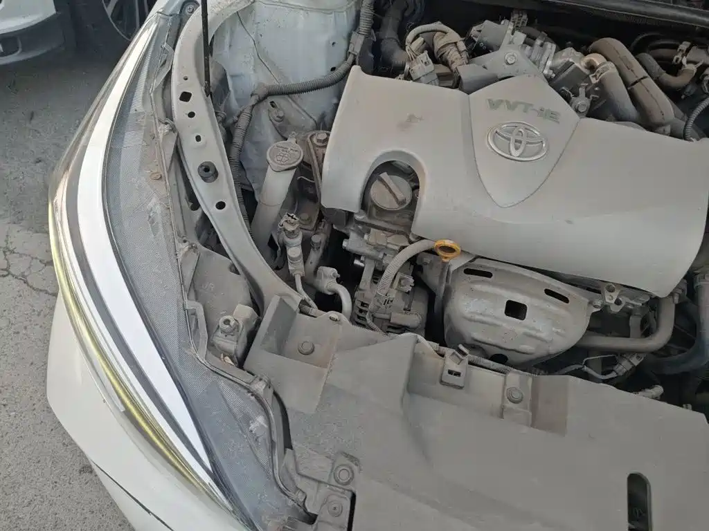 Toyota Yaris L — фото 20