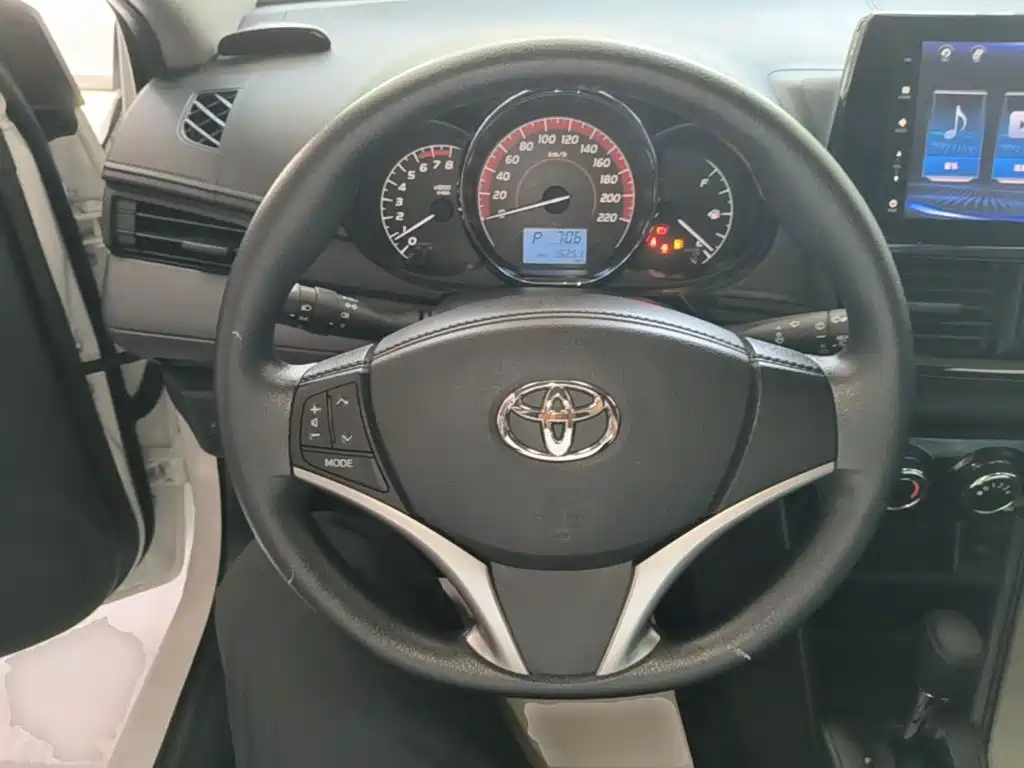 Toyota Vios FS — фото 11