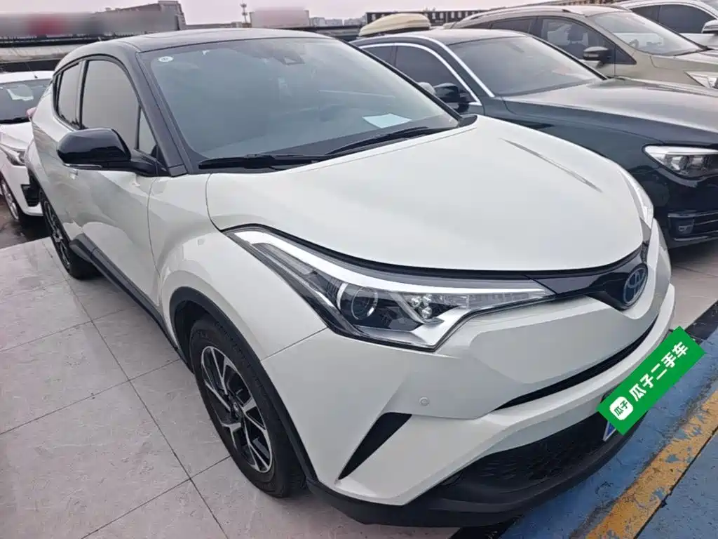 Toyota C-HR — фото 4