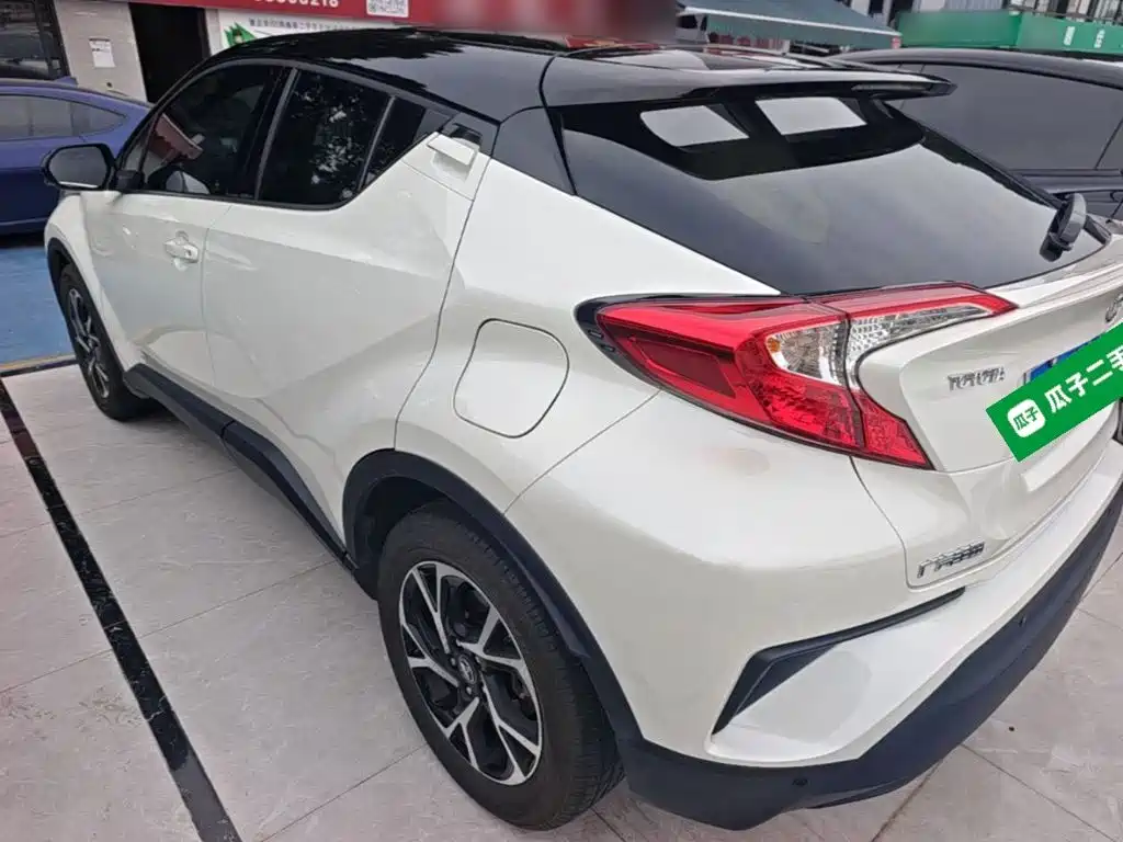 Toyota C-HR — фото 5