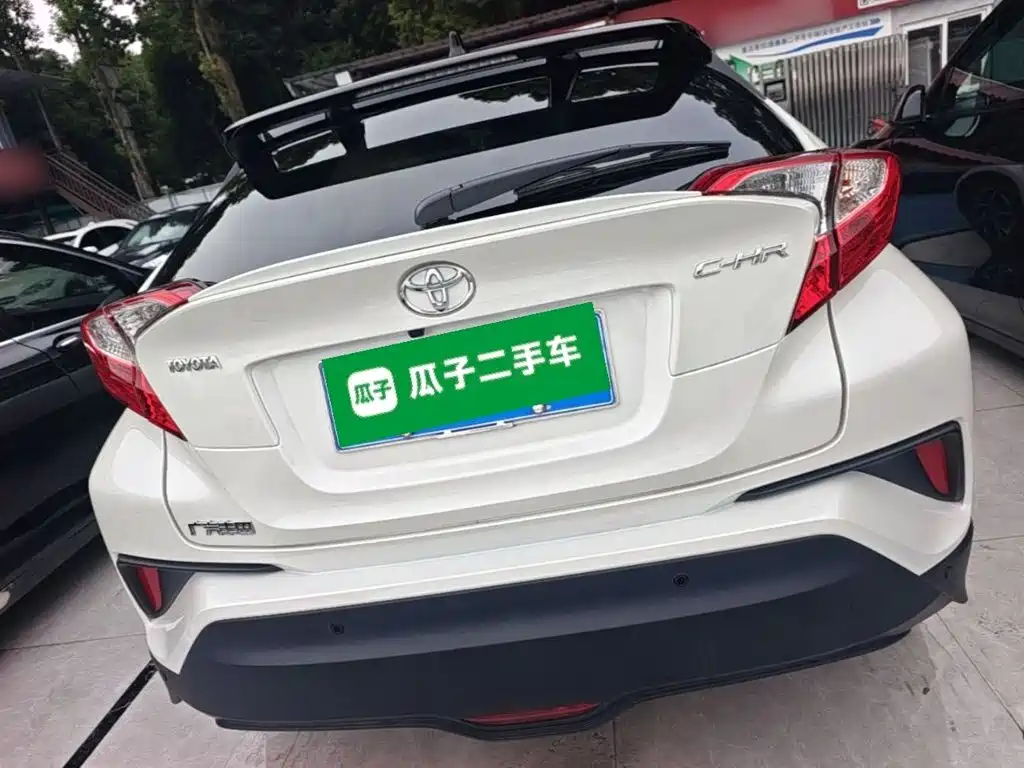 Toyota C-HR — фото 6