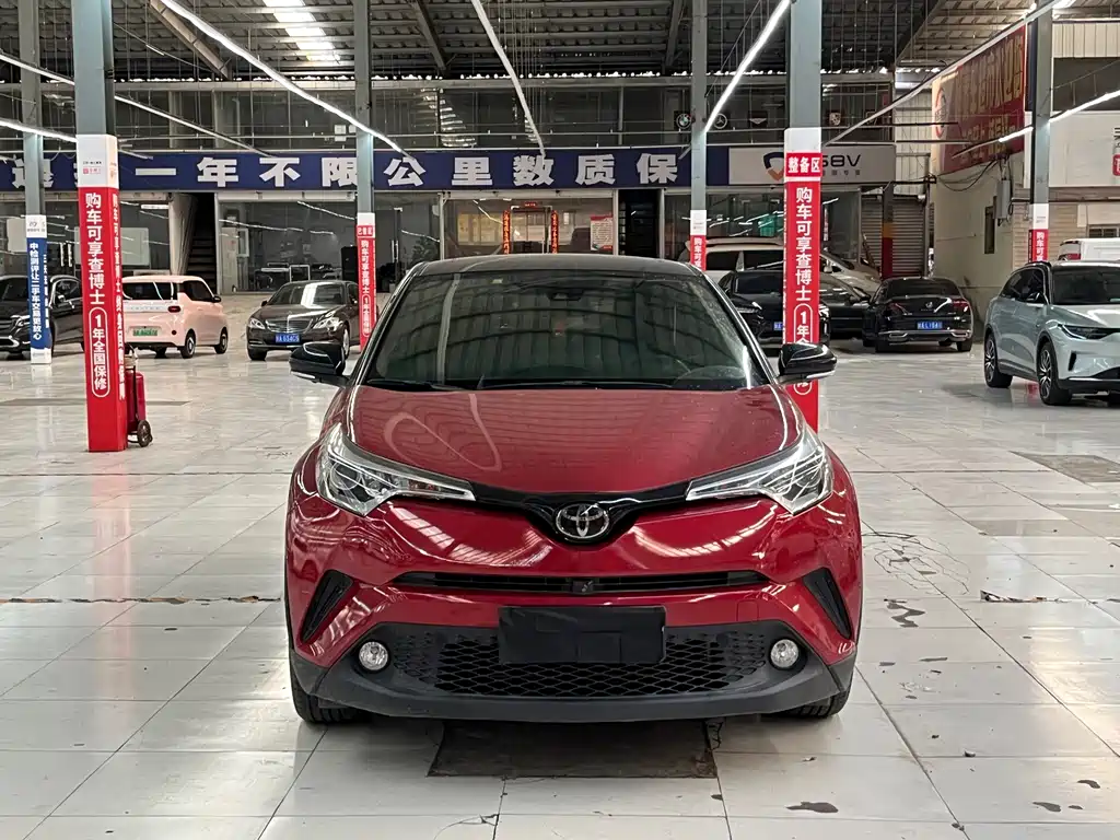Toyota C-HR — фото 2