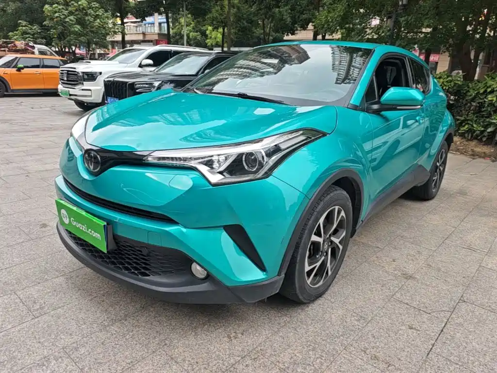Toyota C-HR — фото 2