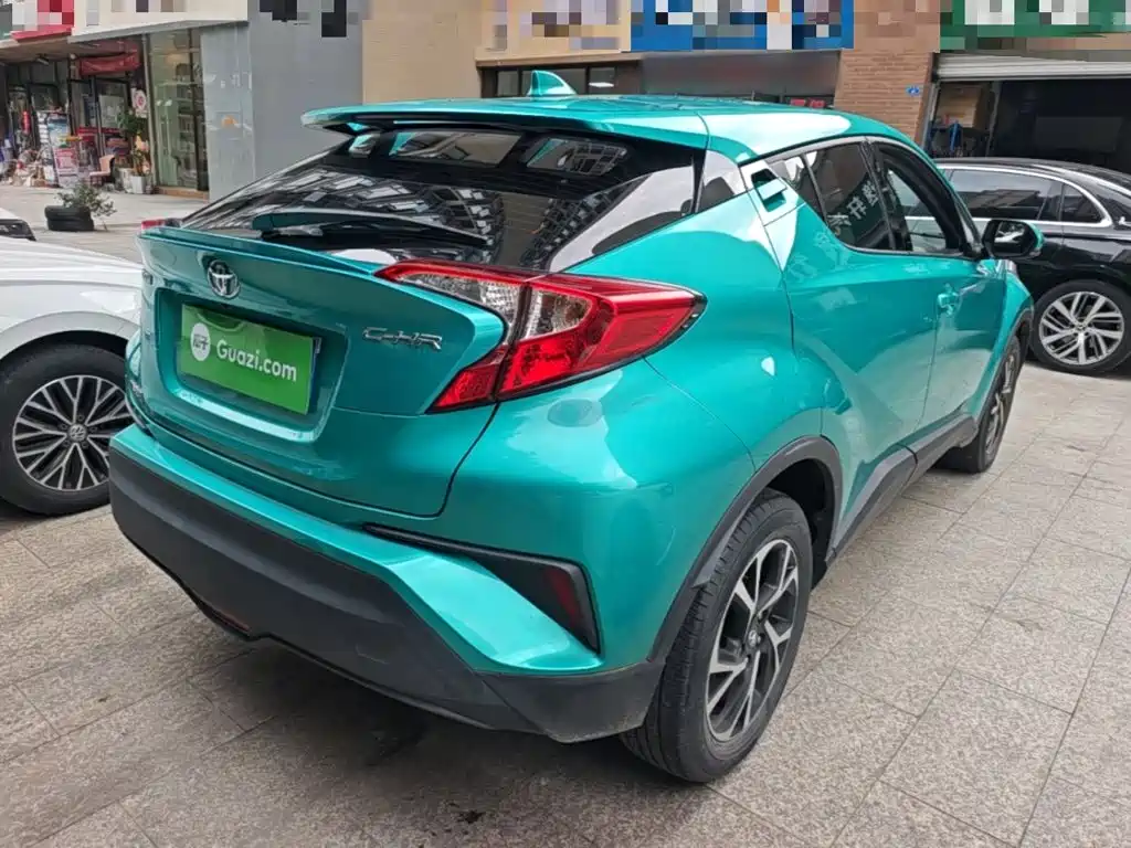 Toyota C-HR — фото 7