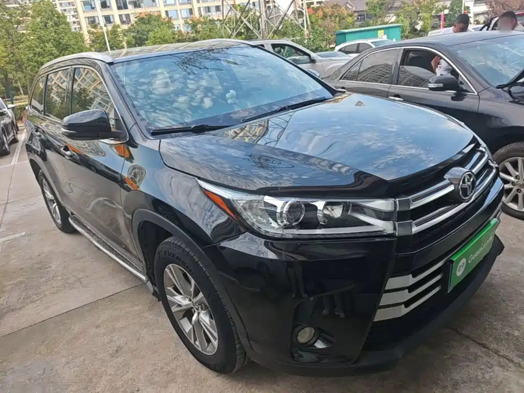 Toyota Highlander — фото 4