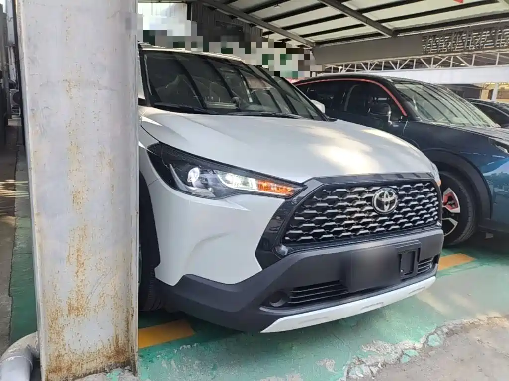 Toyota Corolla Cross — фото 4