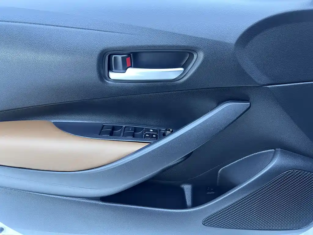 Toyota Levin — фото 10
