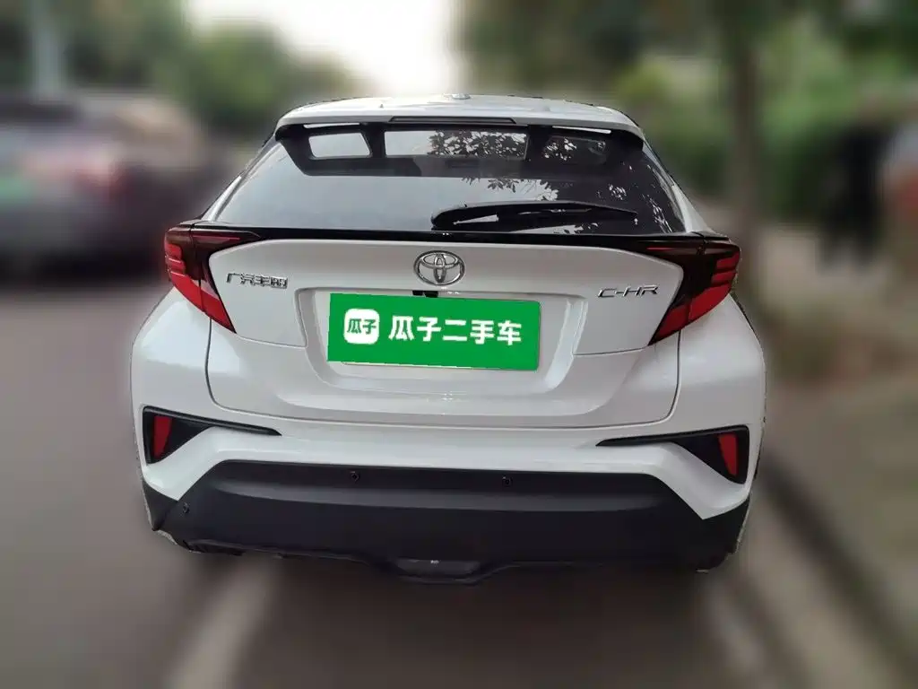Toyota C-HR — фото 3