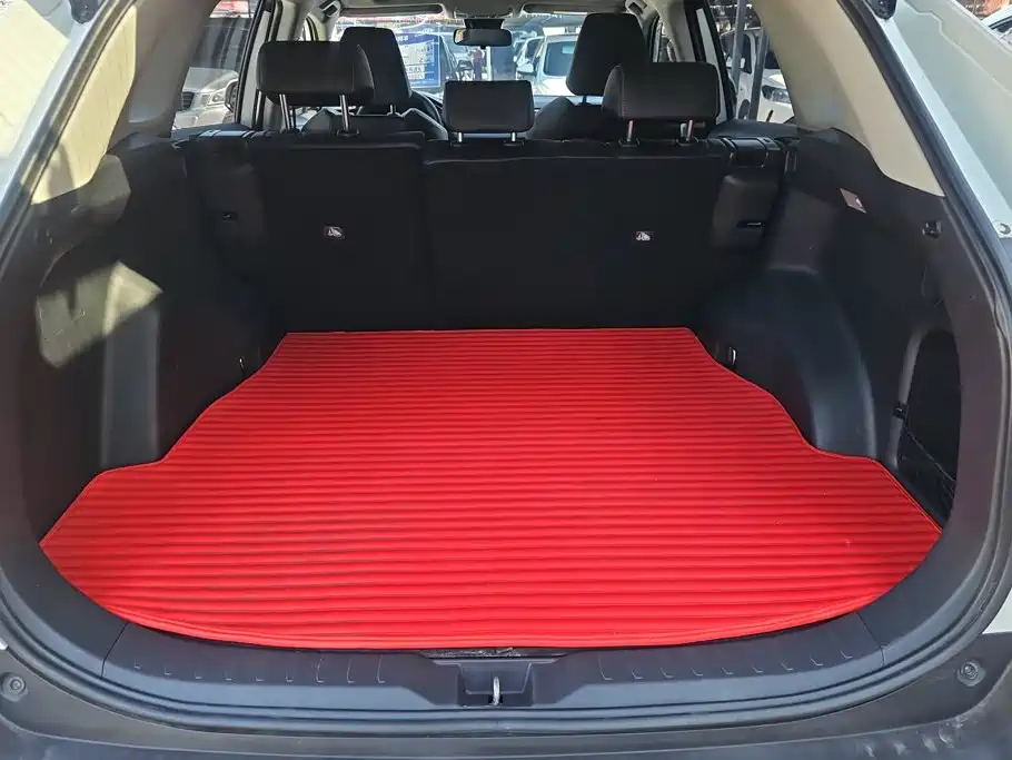 Toyota RAV4 — фото 4
