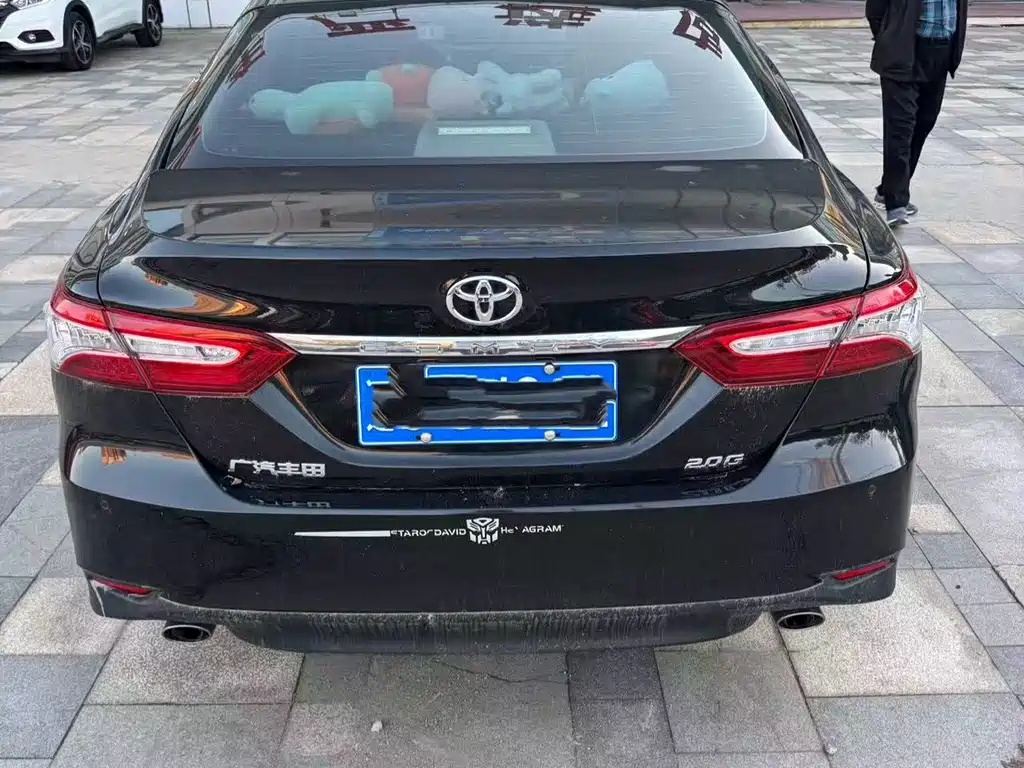 Toyota Camry — фото 4
