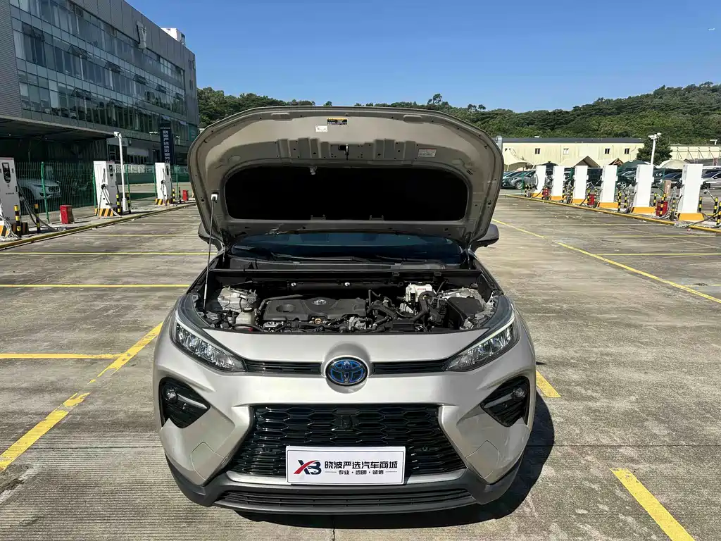 Toyota Wildlander — фото 16