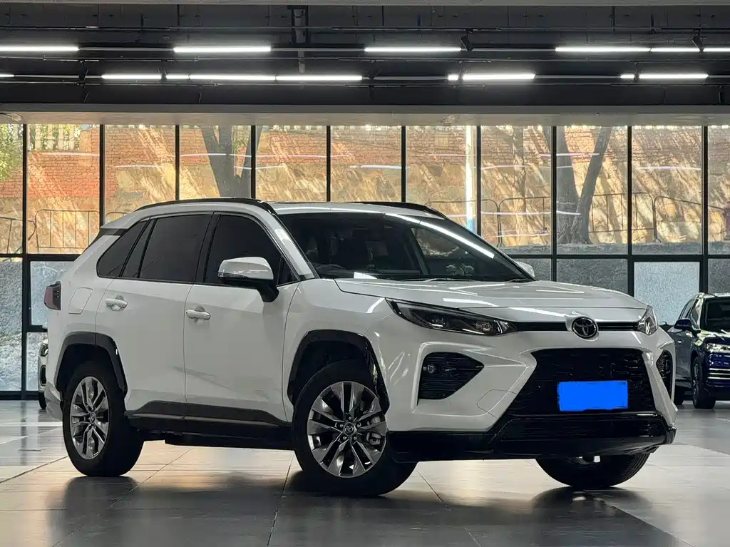 Toyota Wildlander — фото 3